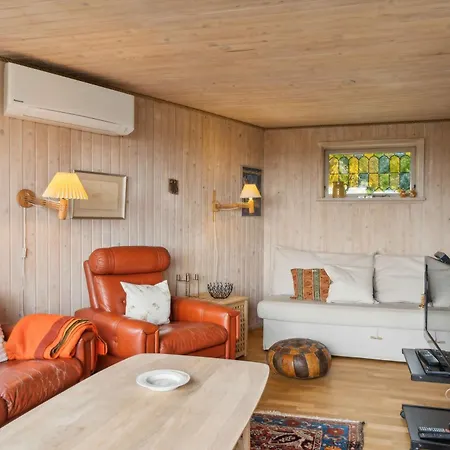 Semesterbostad And Annex Surrounded By Nature